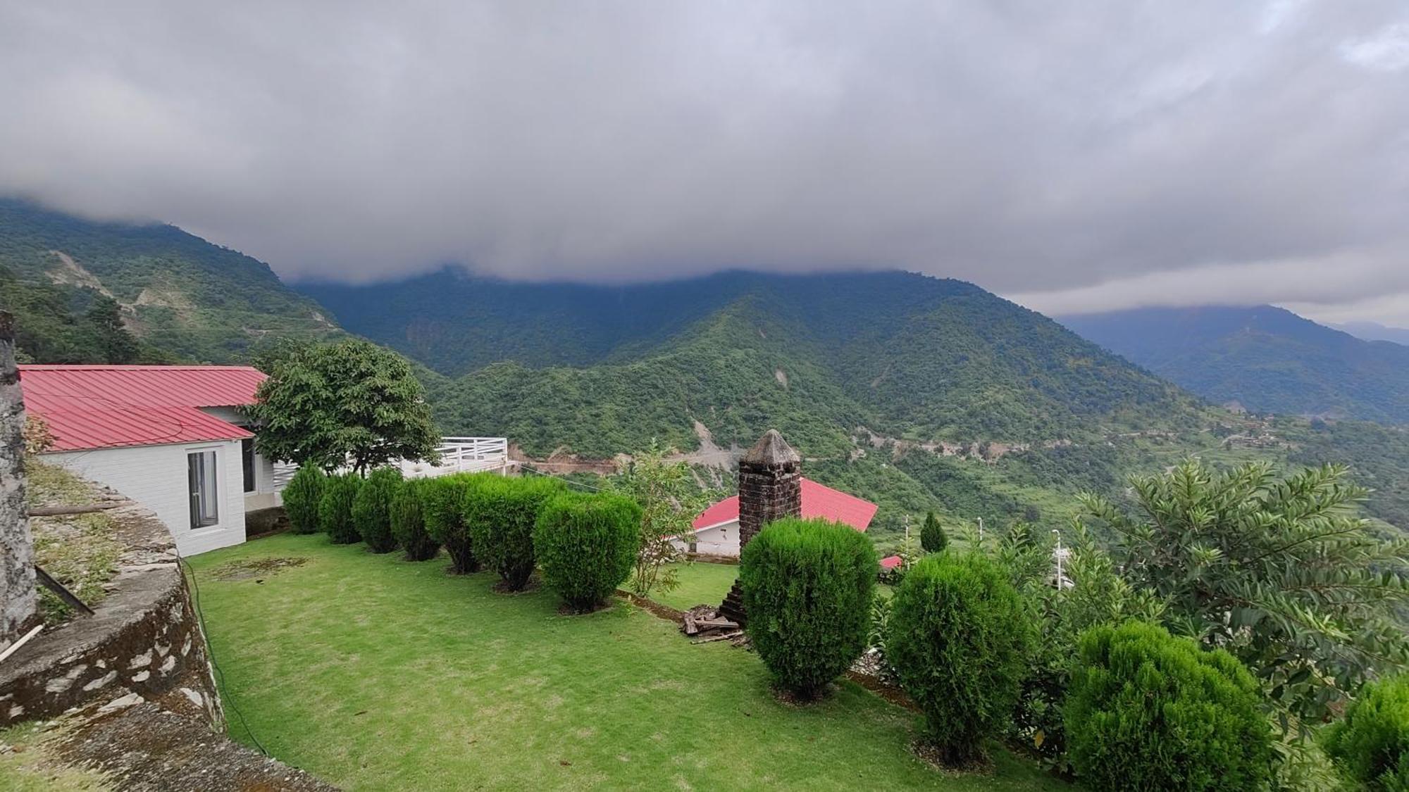 The Bohemian Casa Dehradun Otel Dış mekan fotoğraf